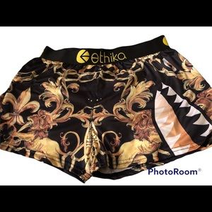 Ethika set